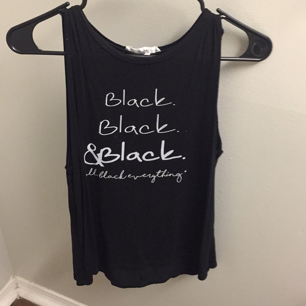 Black muscle tee